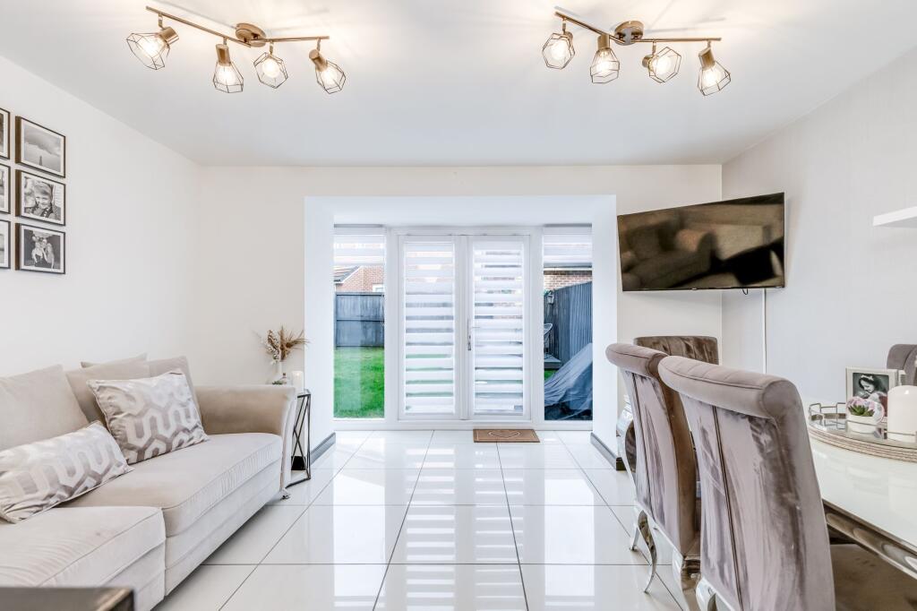 Kitchen diner / family room