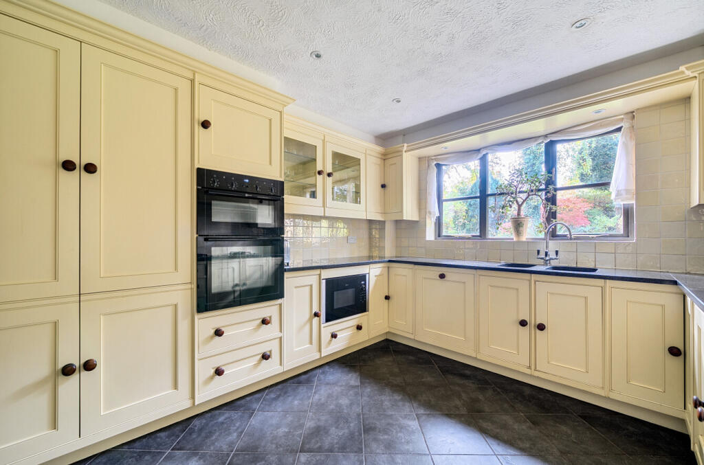 1364716-14-68f22f...