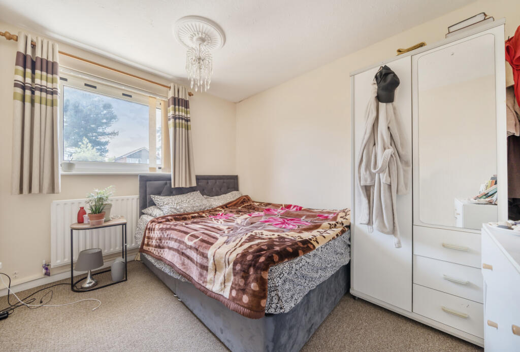 1316980-12-686279...