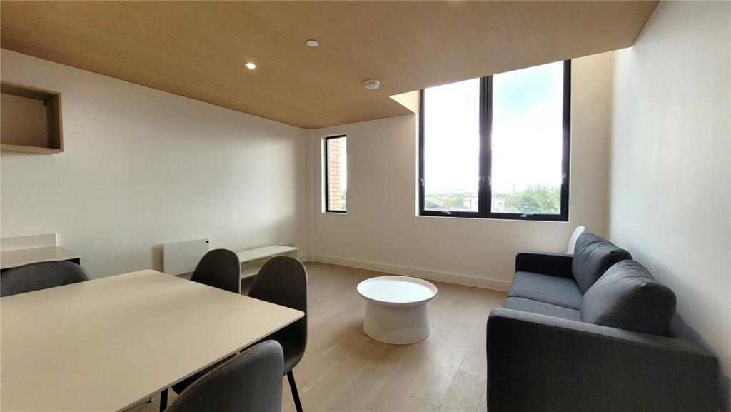 7 Spinners Way, Sky Gardens, Manchester, M15