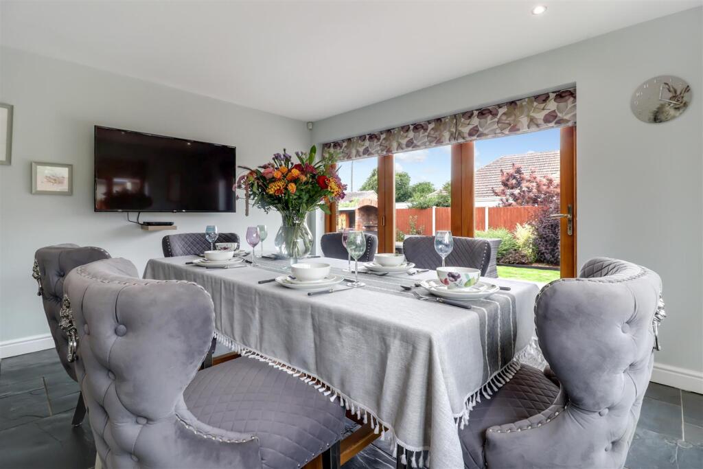 Open Plan Living Dining Kitchen