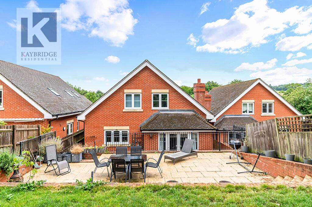 Bankside, Epsom - KT17 3AR