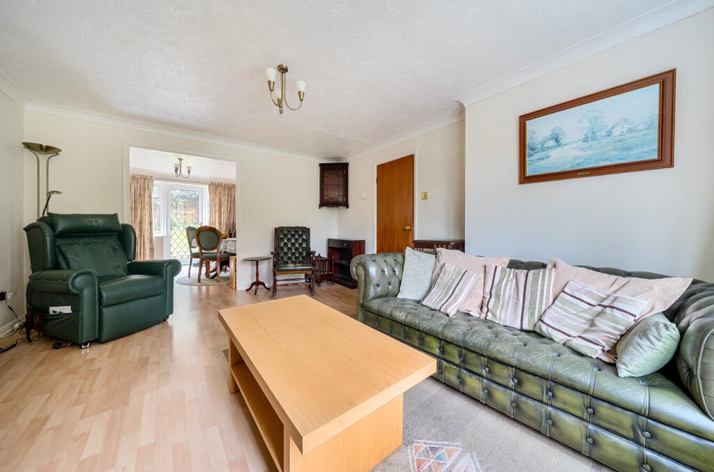 1372641-9-6904845...