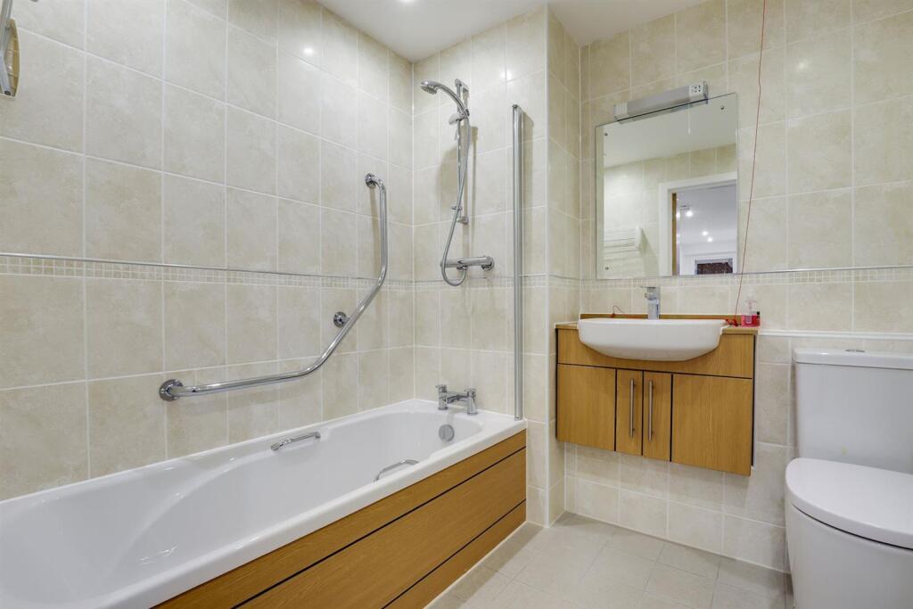 11-95d1JHMCSR - 20 Yew Tree Court - 31-medium.jpg