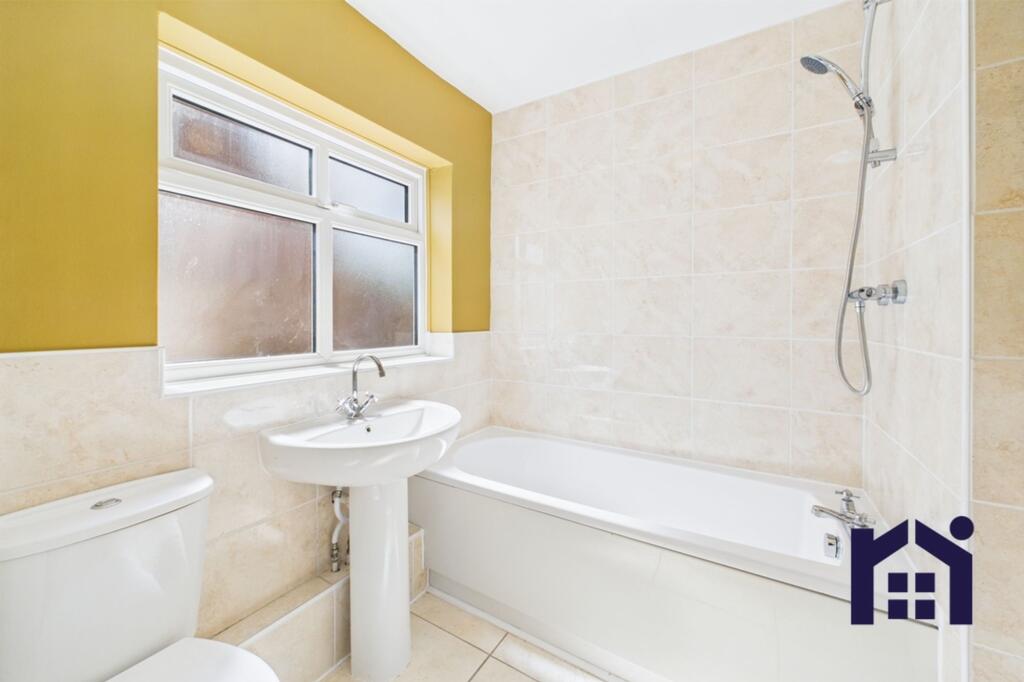 Ground floor bathroom