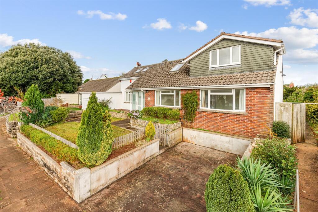 A02 - Red Tor, Seaway Lane Torquay - 251113.jpg