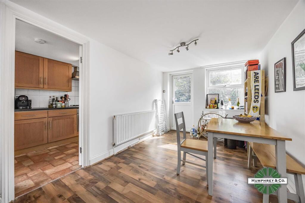 96A Glenarm Road -007.jpg