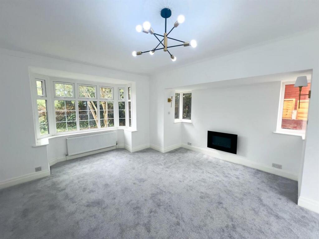 WhatsApp Image 2024-08-28 at 09.48.05 (6).jpeg