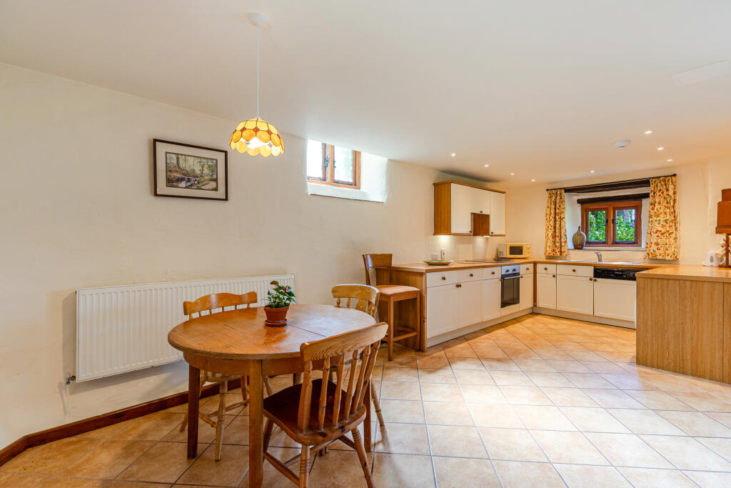 A11 - Harmony Cottage Harberton - 250630