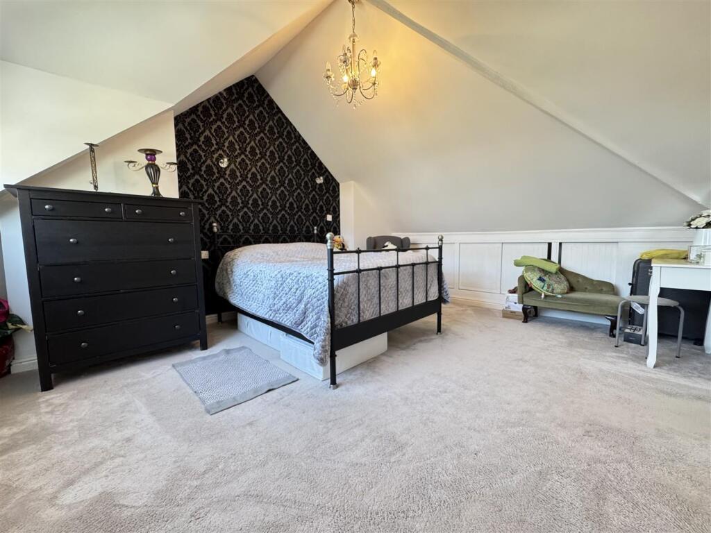 IMG_7822 (Large).JPG