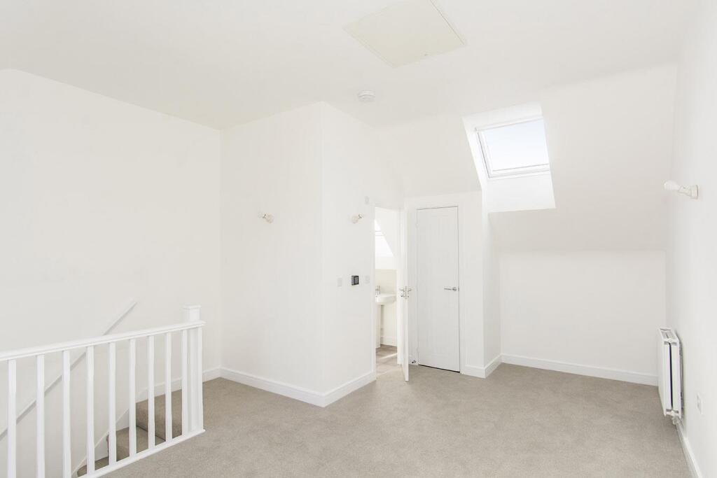 Second Floor Master Bedroom Photo Two)