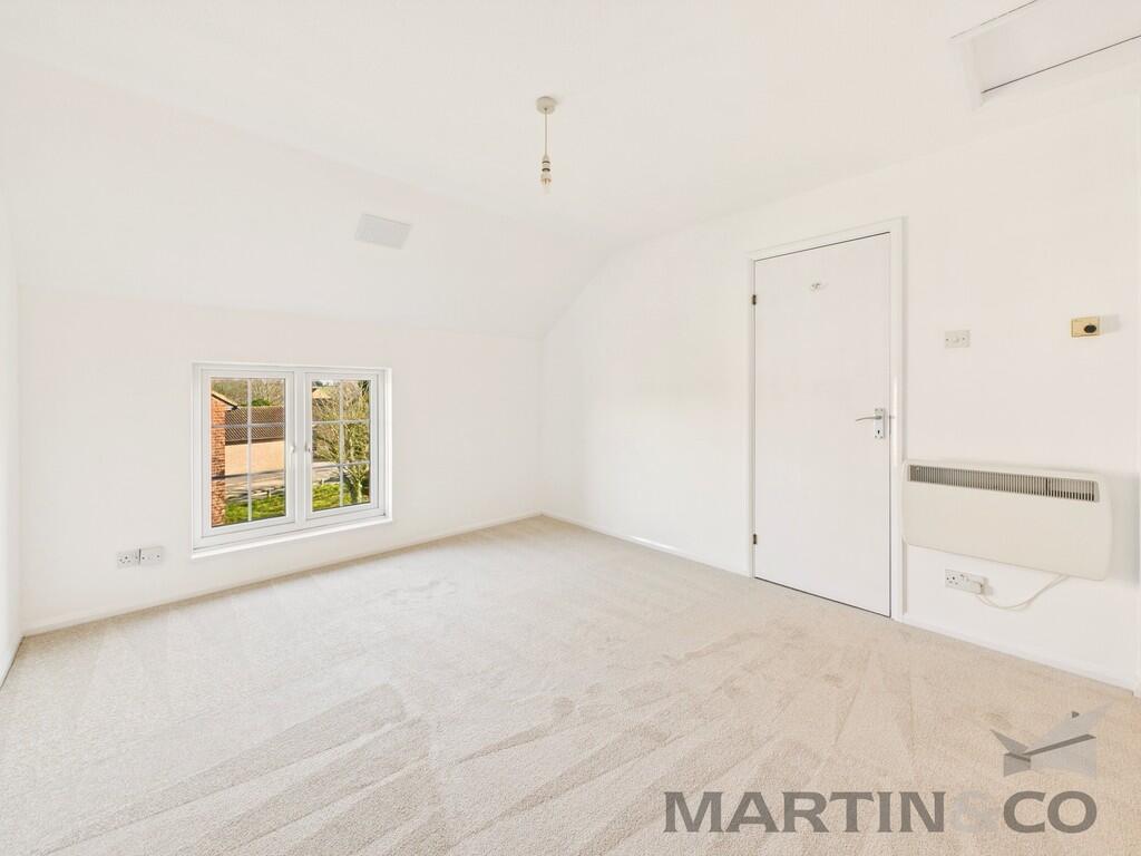 6 Bedroom