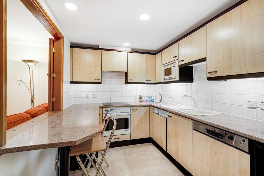 Kitchen / Dining