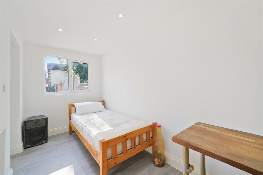 16A Elms Lane - SWV7M5U25rSRJpzcAGii.jpg