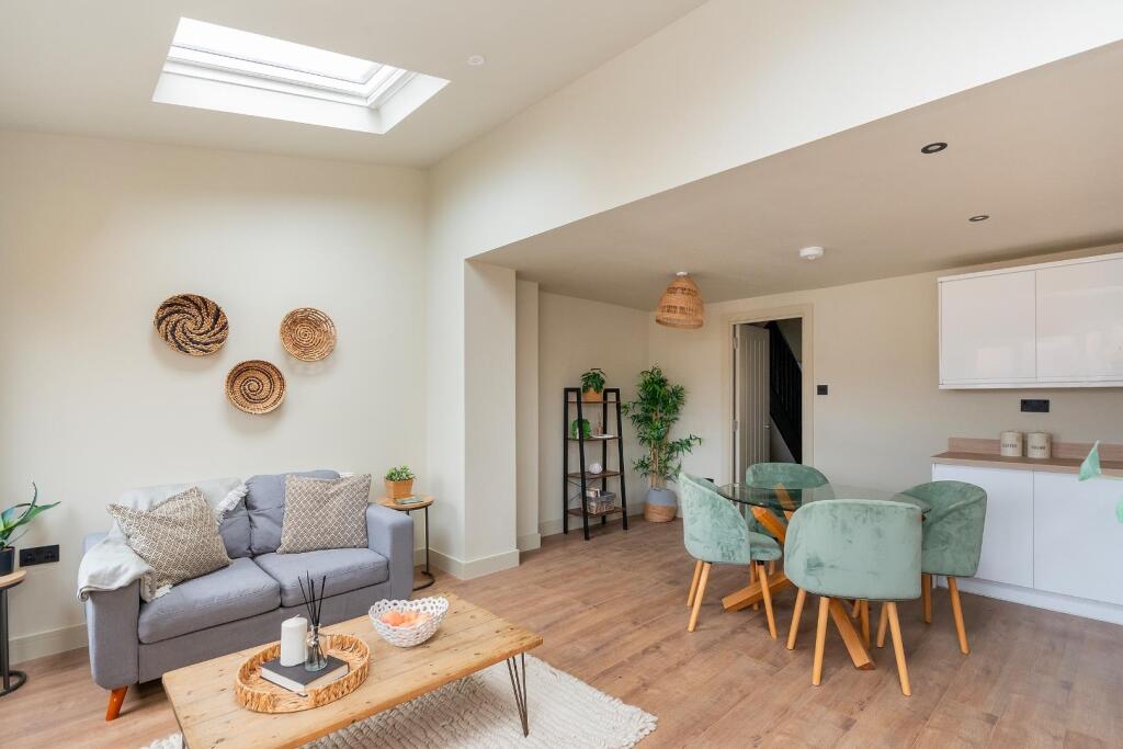 7S6RABN - Kitchen Diner B.jpg