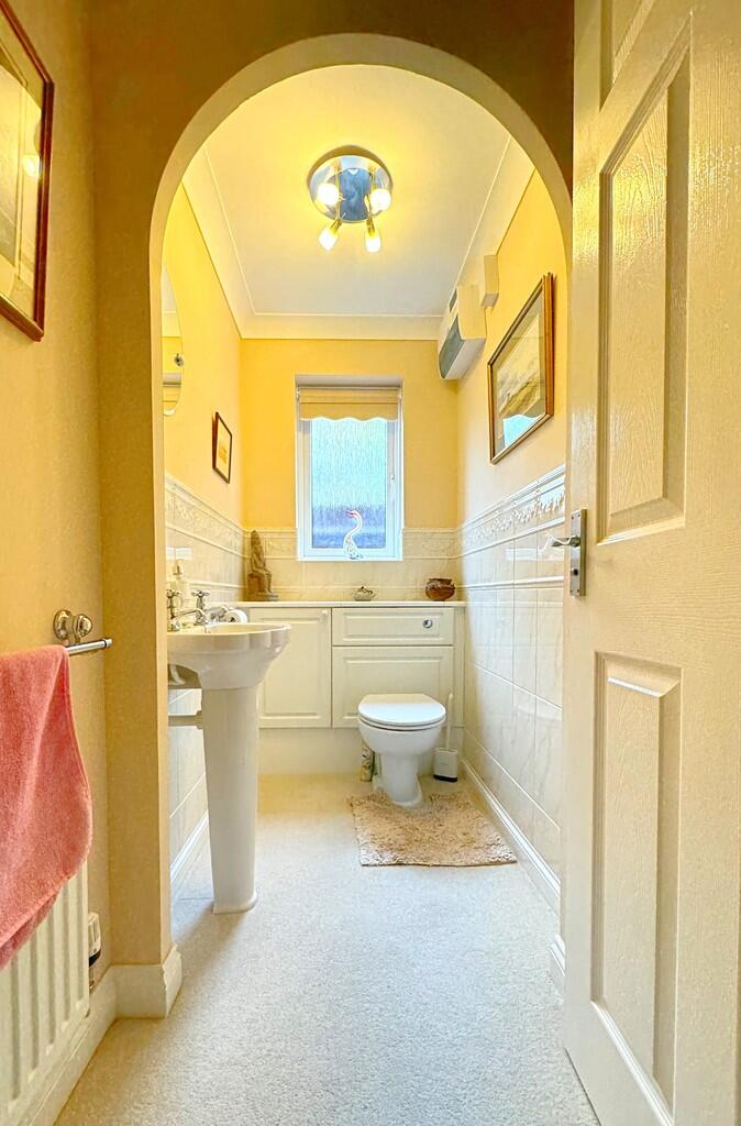 Cloakroom (2)