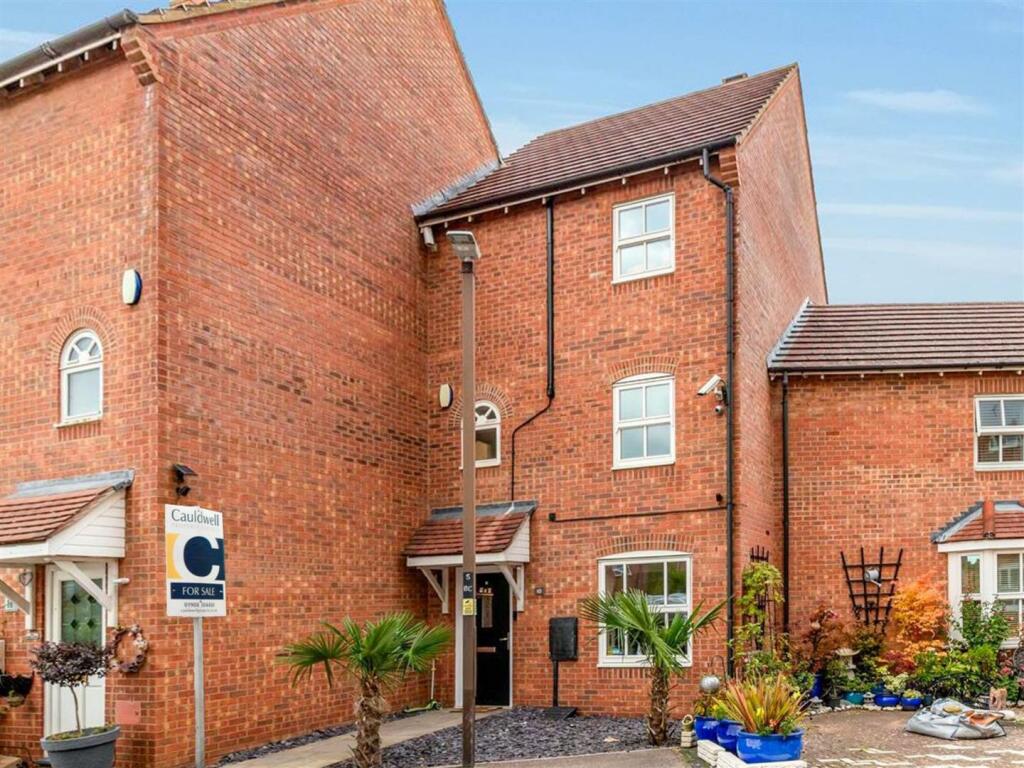 To Let - Tattenhoe (1080 × 1080px) (640 x 430 px) 