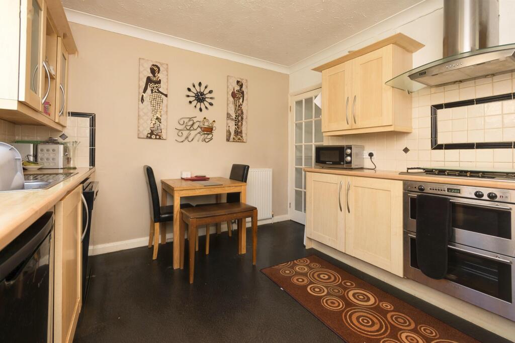 Kitchen/Breakfast