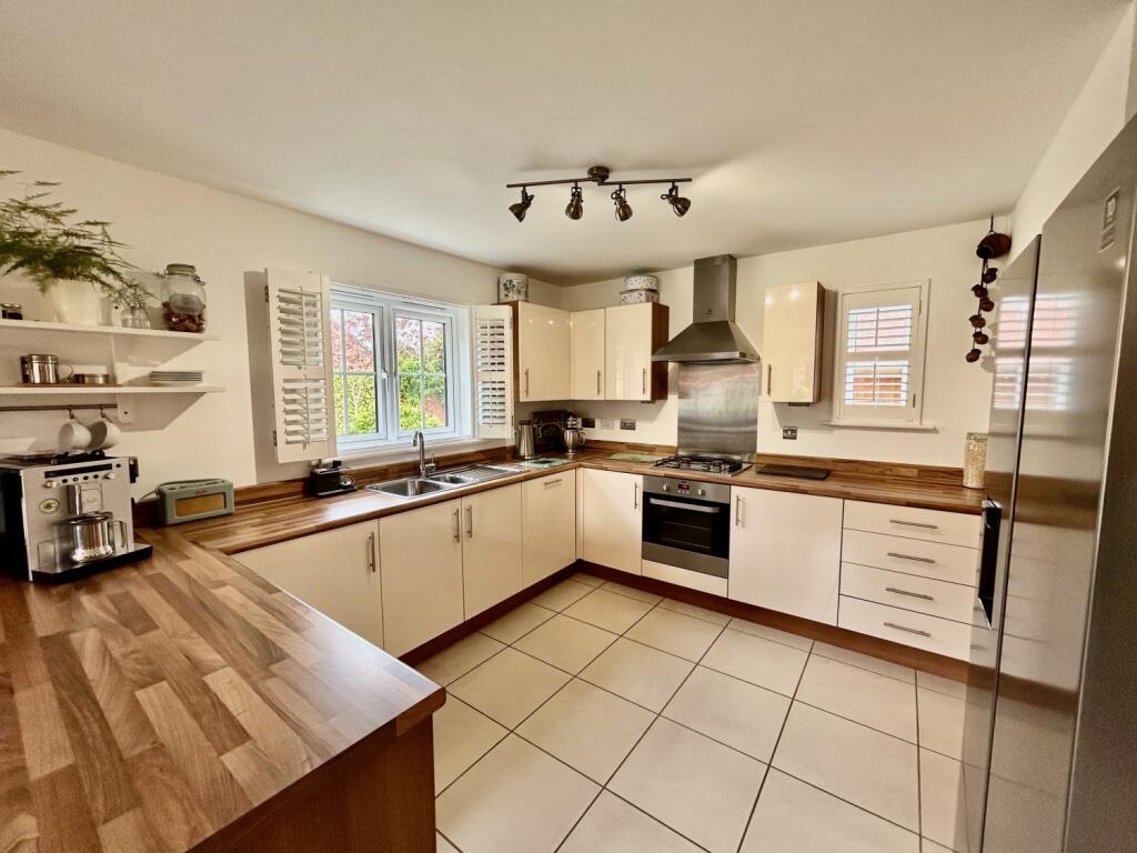Kitchen Diner
