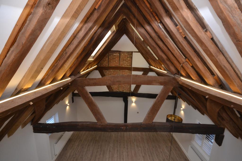 Oaks Beams above Liv
