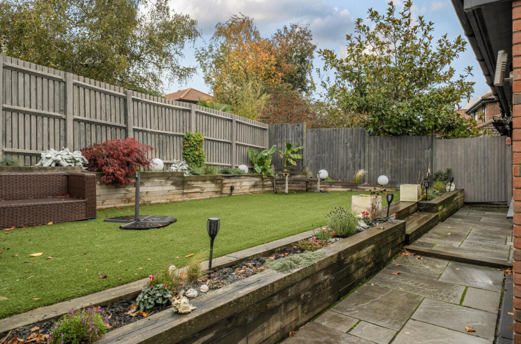 1374563-1-6904dd0...