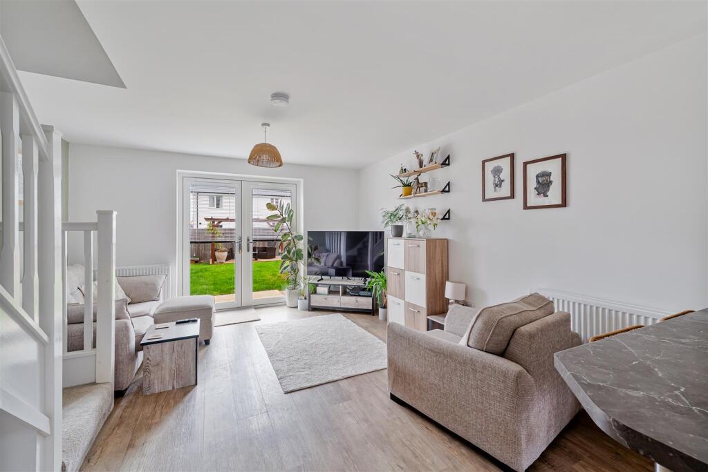 Open Plan Living/Kitchen