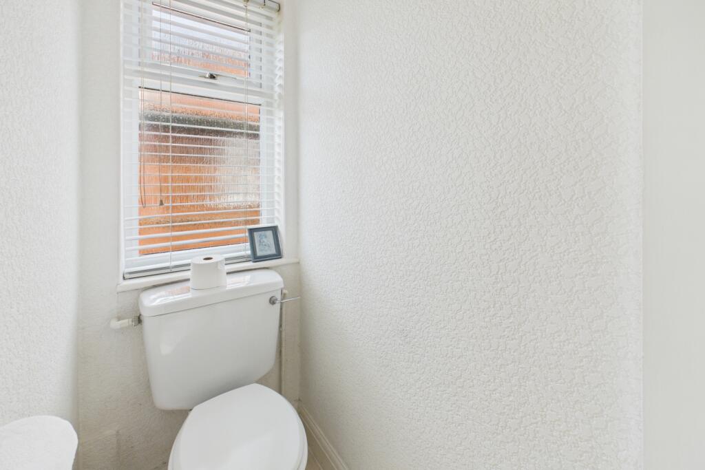 CAM03162G0-PR0353-STILL014