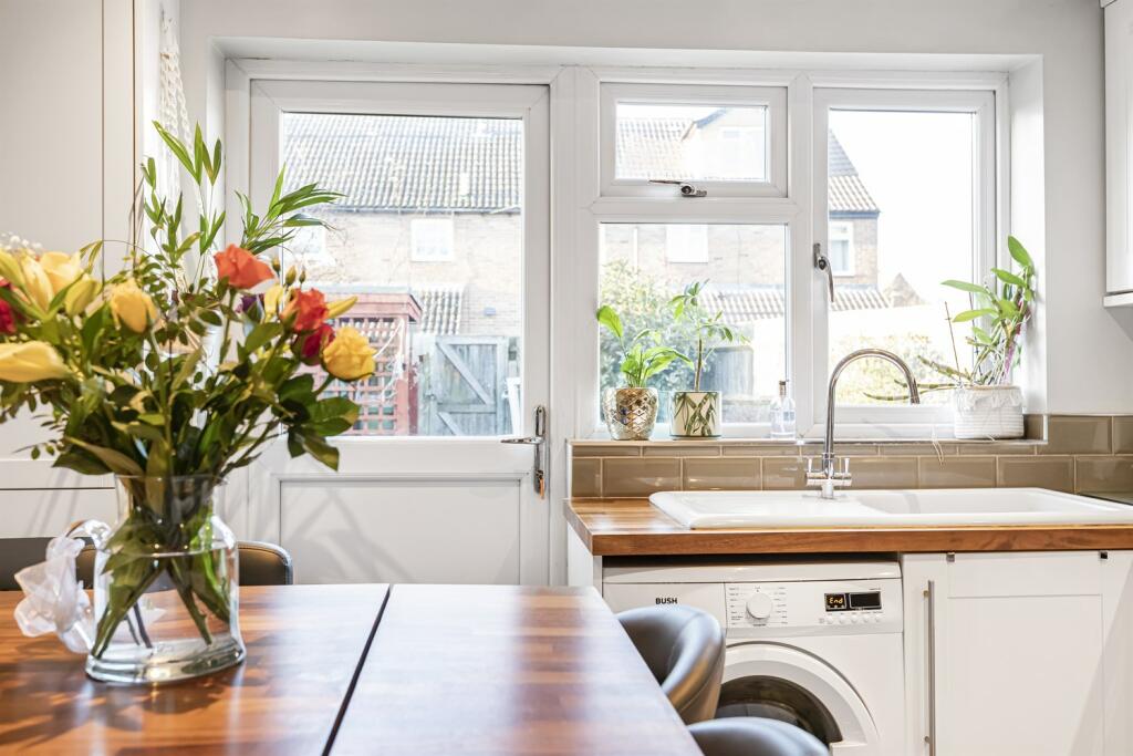 Kitchen/Breakfast Ro