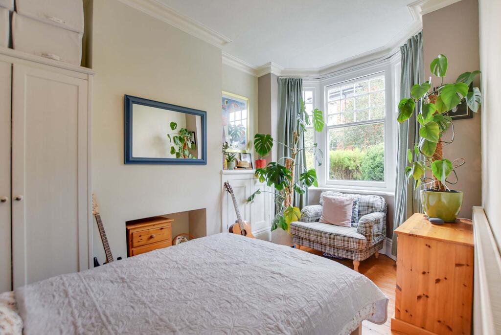 Reception Room/Bedroom