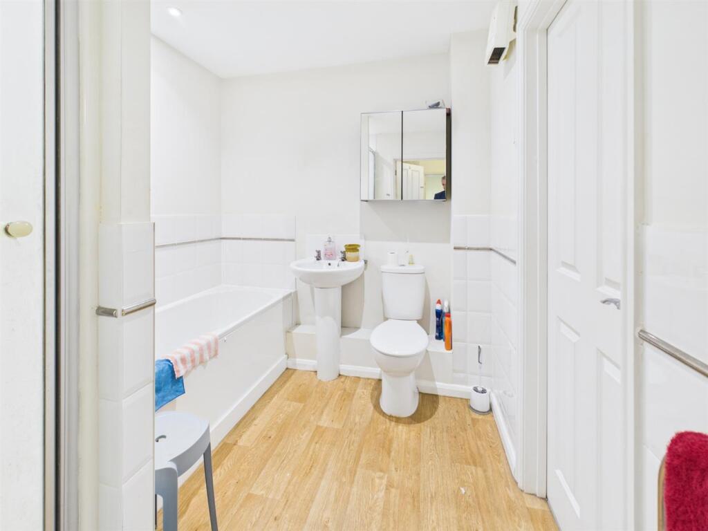 Bath.jpg