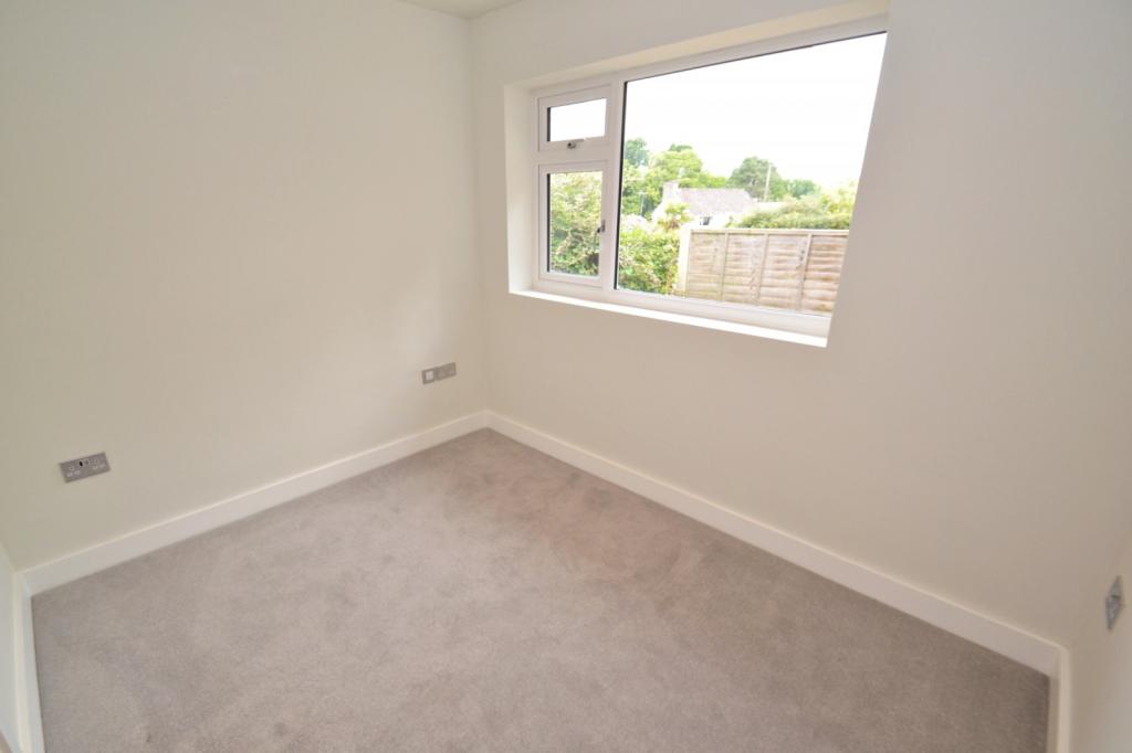 Bedroom 5/Study