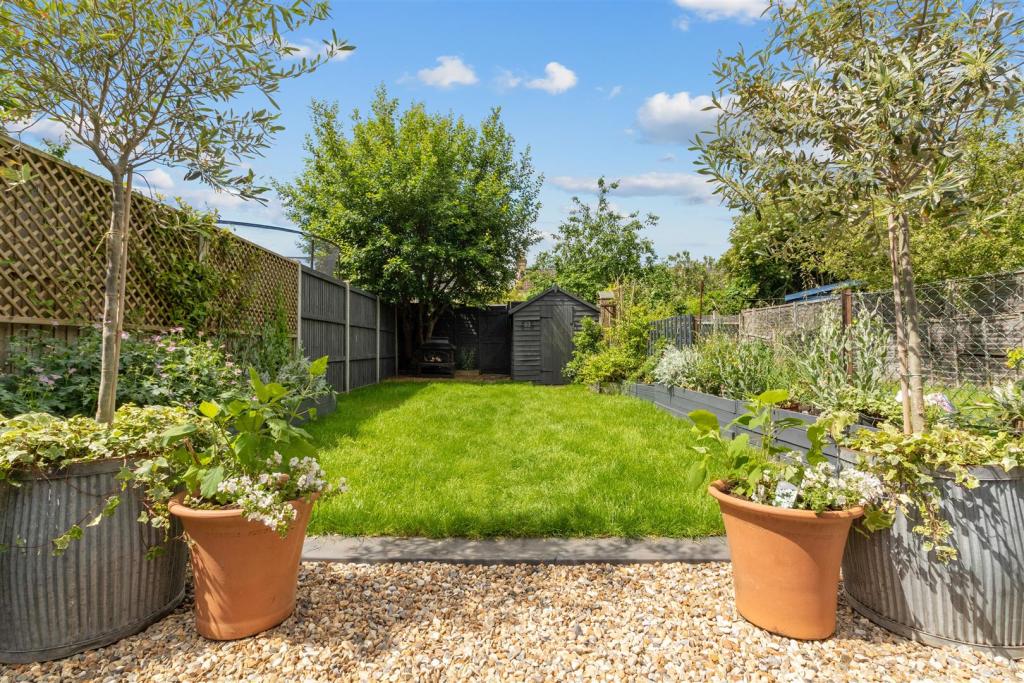 Large West Facing Garden