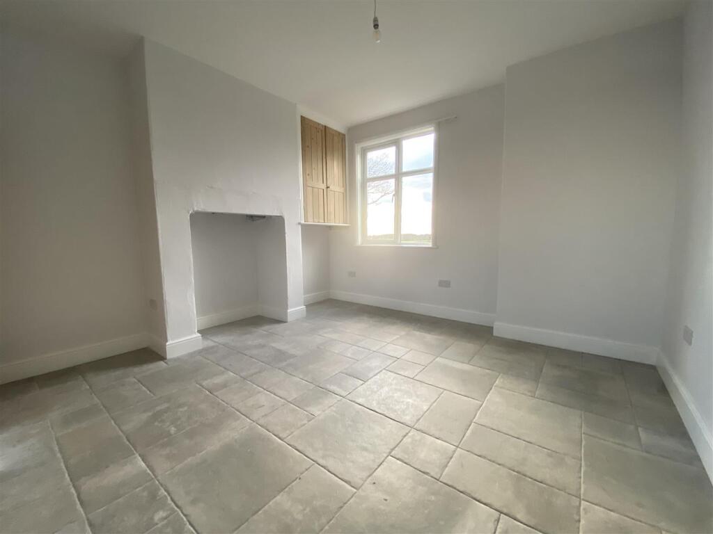 Dining area.jpg