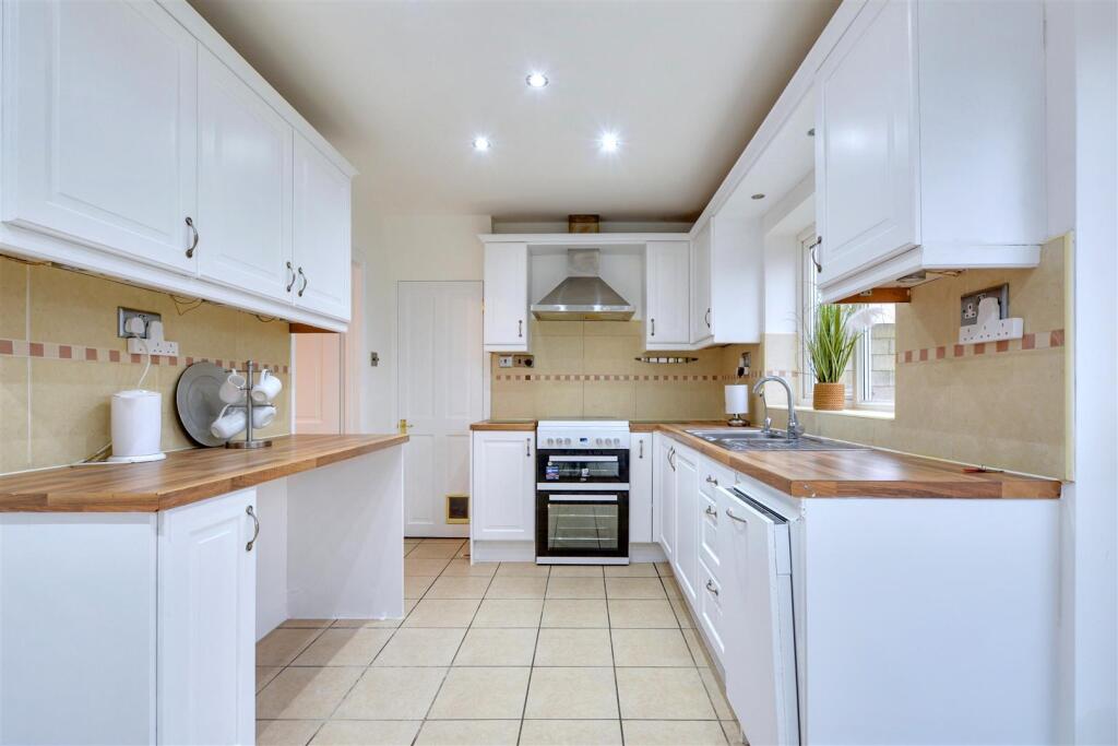 Kitchen (3).jpeg