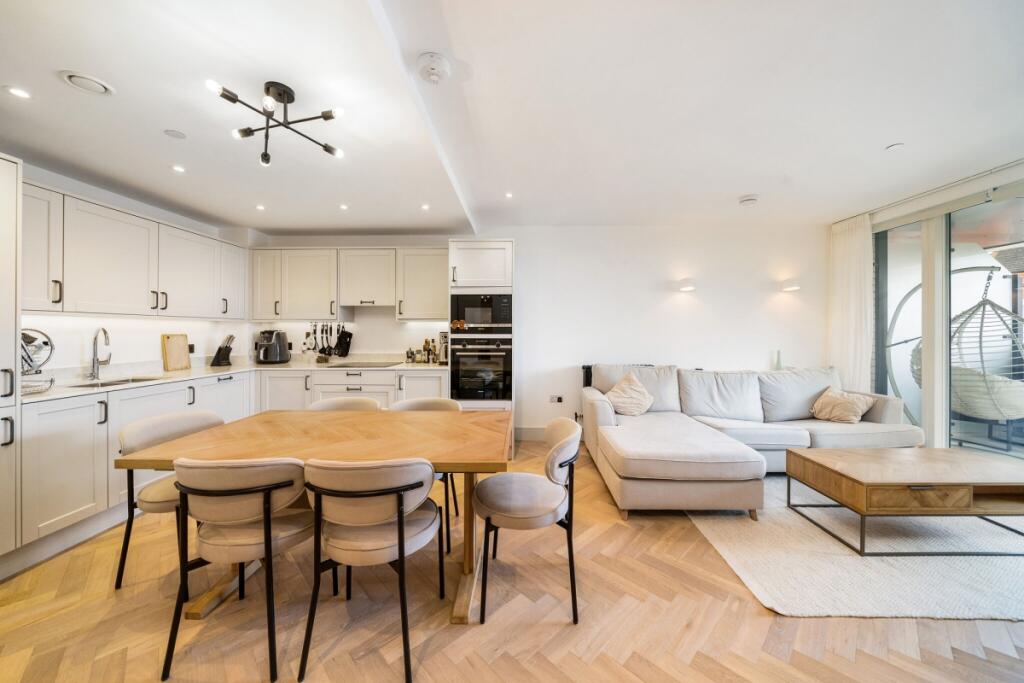 94328_Fl Clifton ...