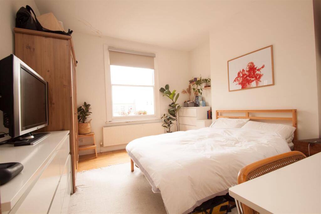 Bedroom.jpg
