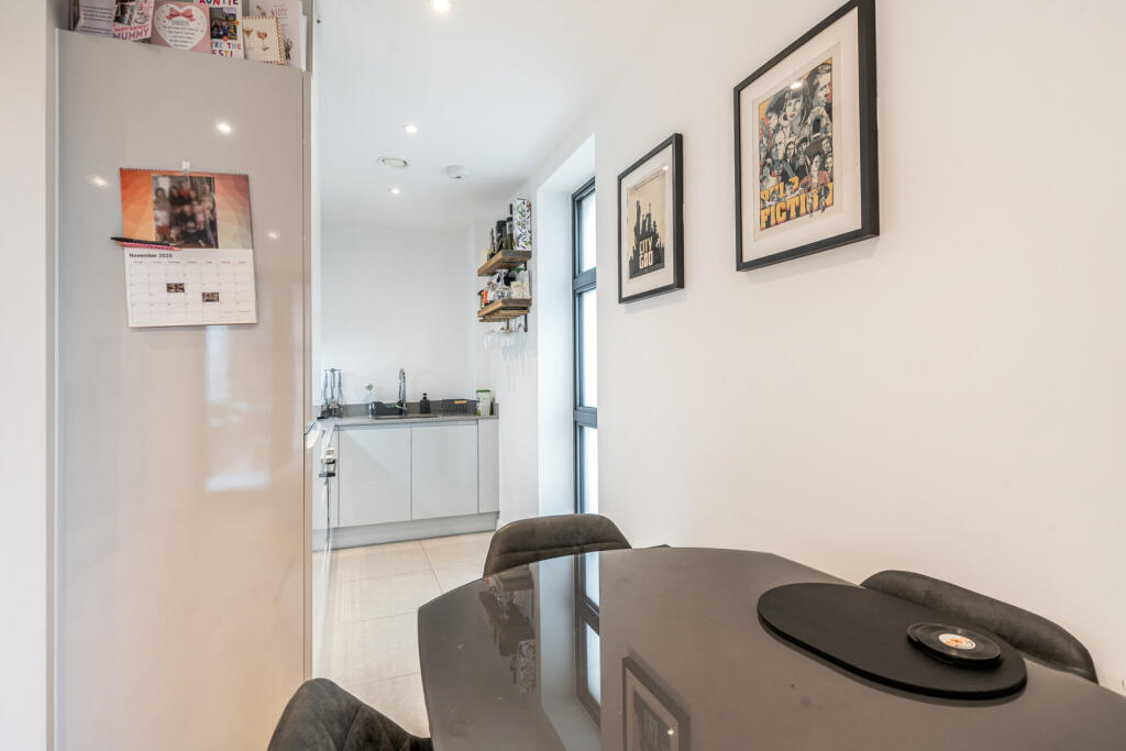 1374217-9-69087a5...