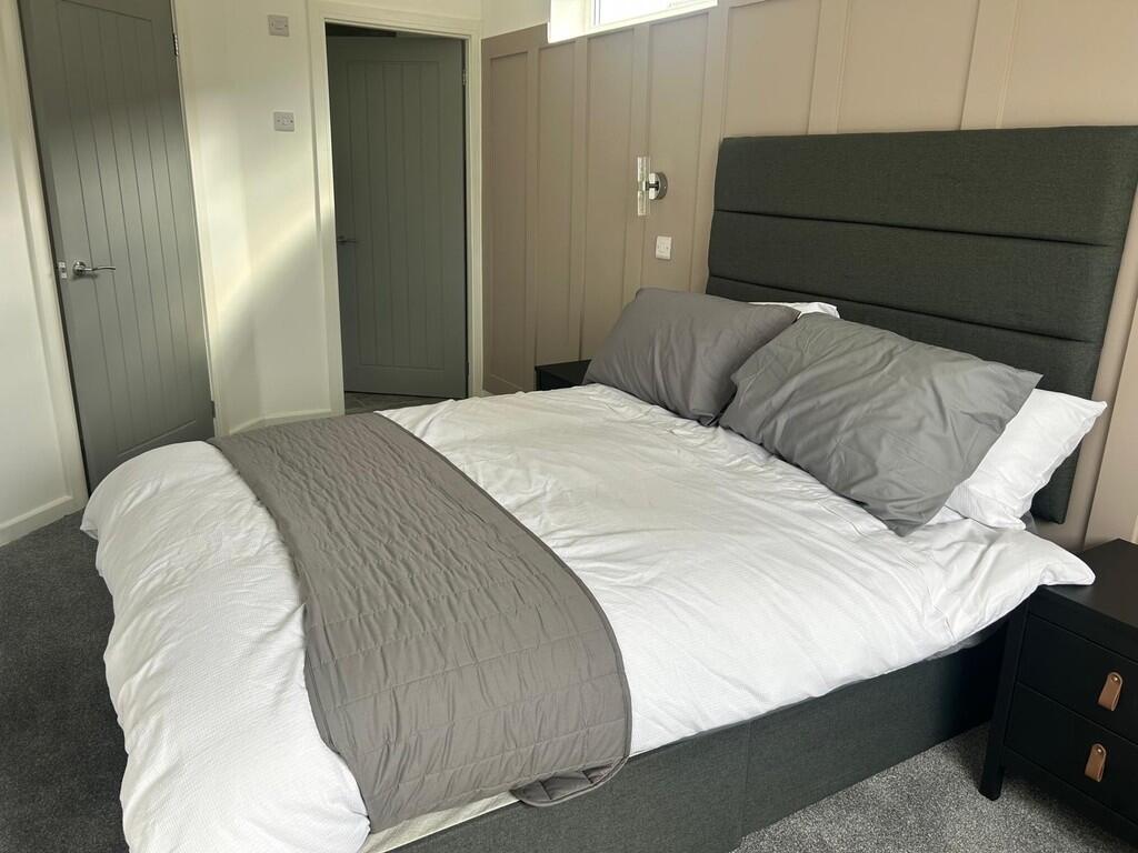 61b7e760-b1bc-4a6...