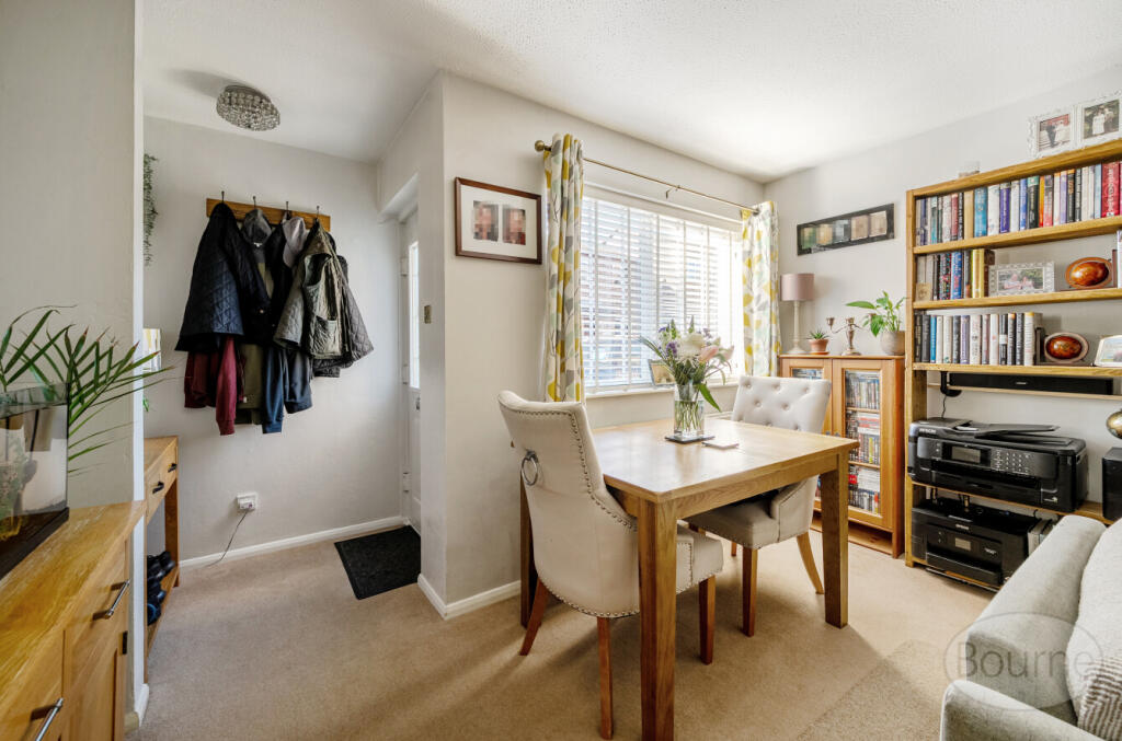 f5e2d5bb-cd00-415...