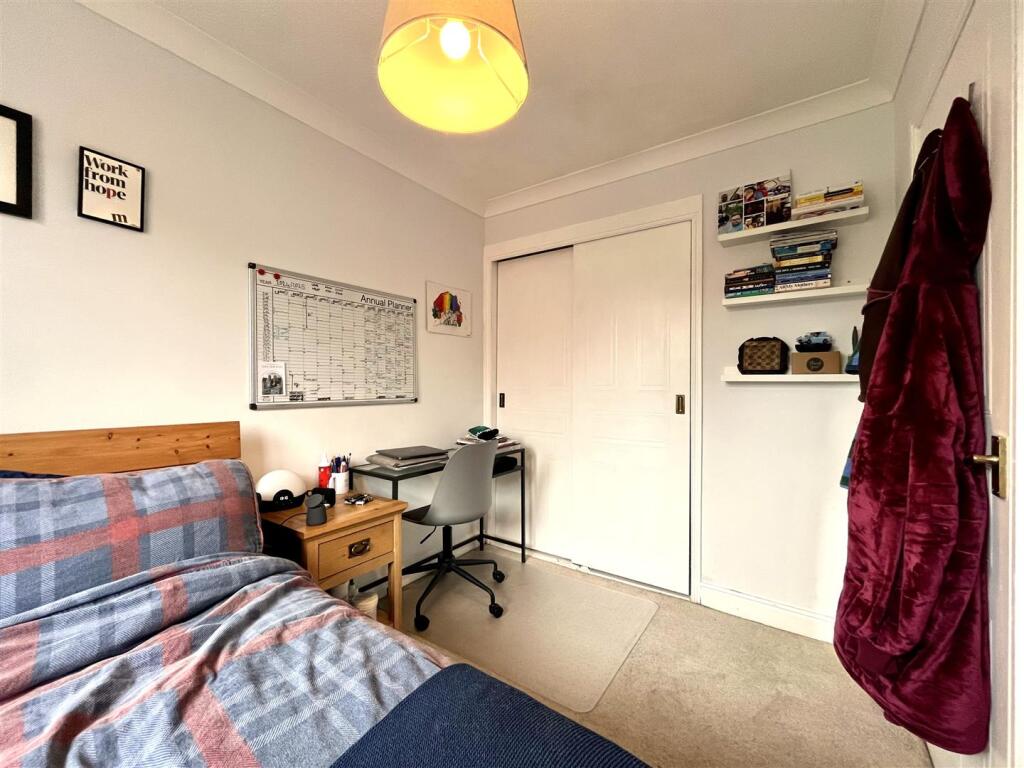 Bedroom 2 Aspect 2