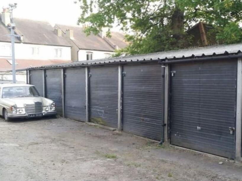 WhatsApp Image 2025-08-21 at 14.33.59.jpeg