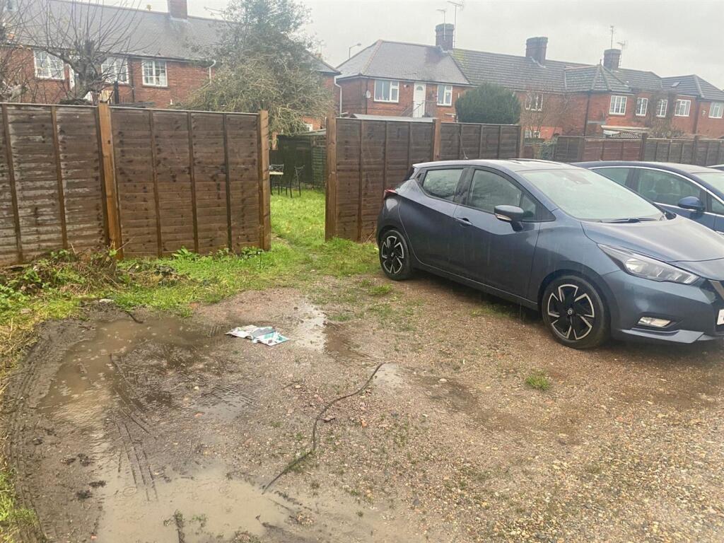 Parking.jpg