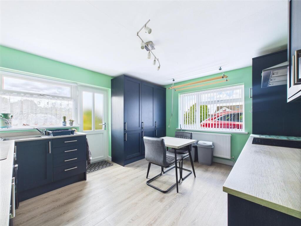 Kitchen/Breakfast Room