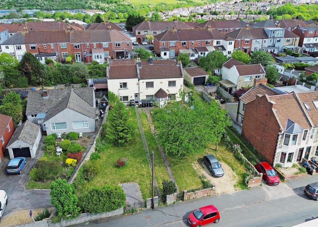 4 - Pair of Houses for Auction, Bishopsworth.JPG