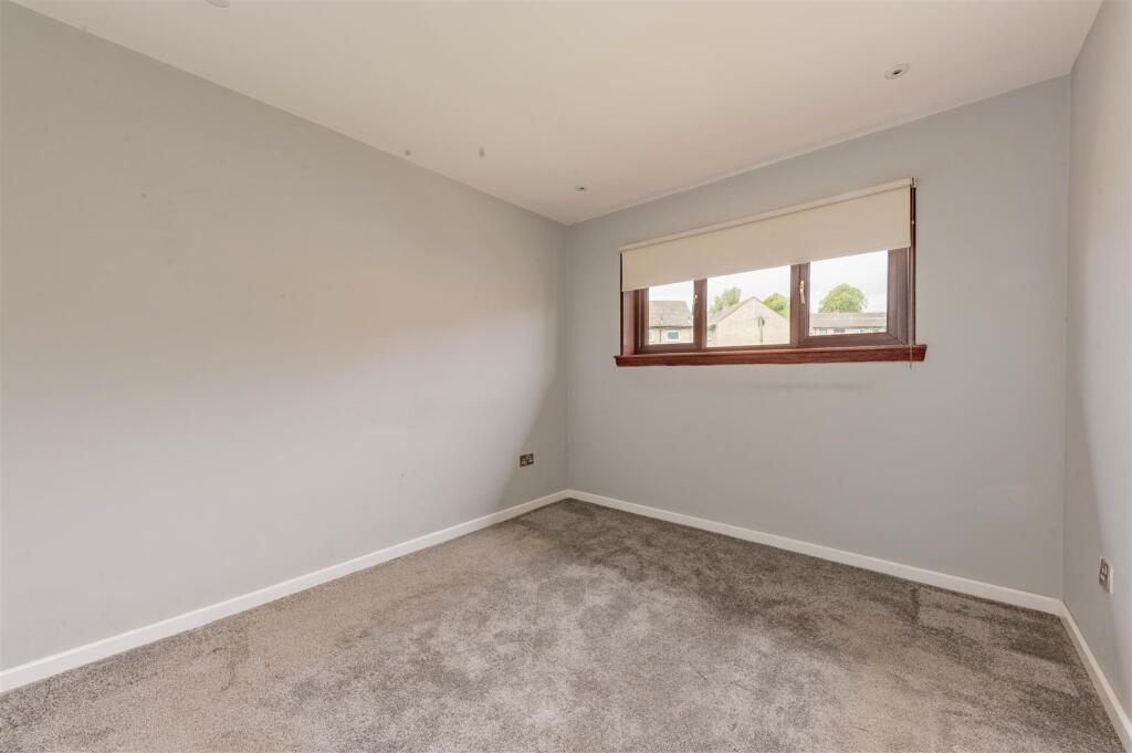 5 Strips of Craigie Place Dundee-6.JPG