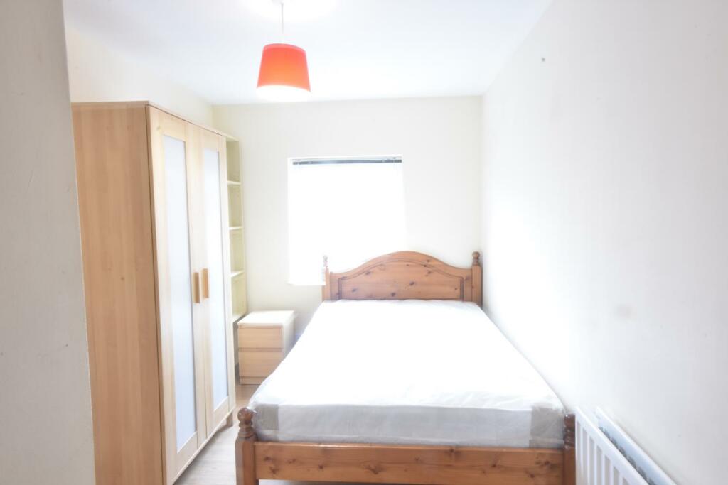 7 Oxnam Crescent25