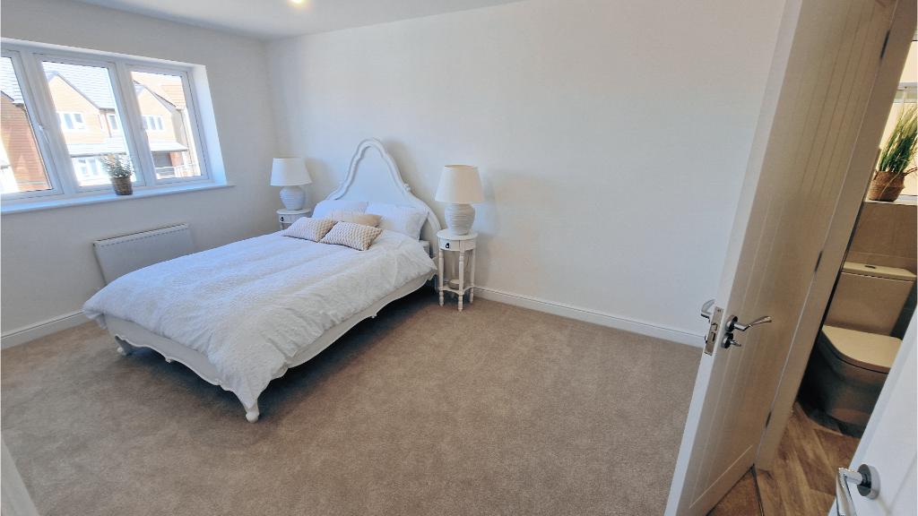 Bed 1+ En-Suite