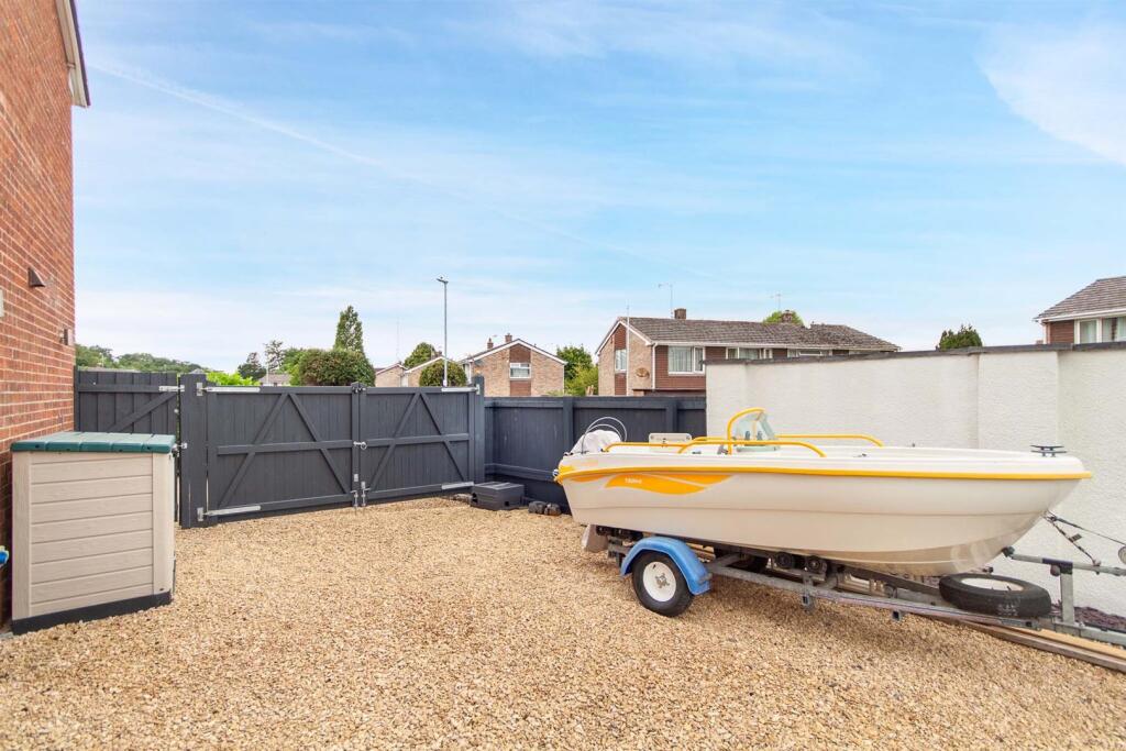 Garden - Additonal Parking.jpg