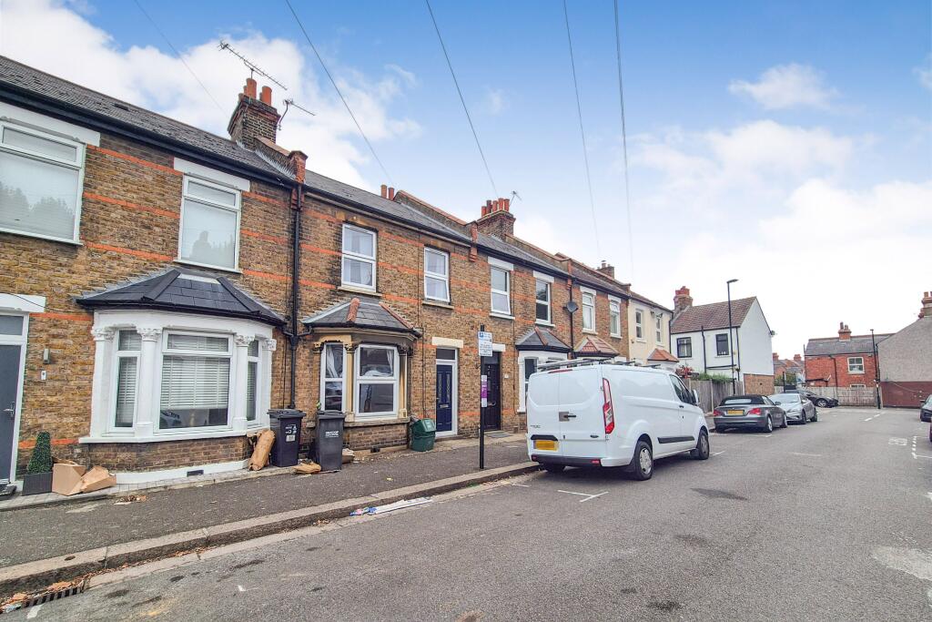 8 Amersham Road, Croydon, Surrey, CR0 2QJ