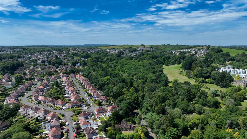 Sequence 01.00_10_41_53.Still018-2.jpg